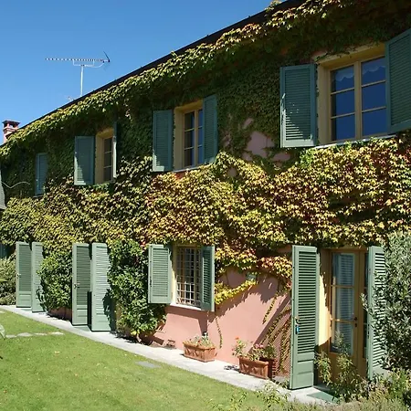 Apartmán Sleeps 4 Pool T313039 *